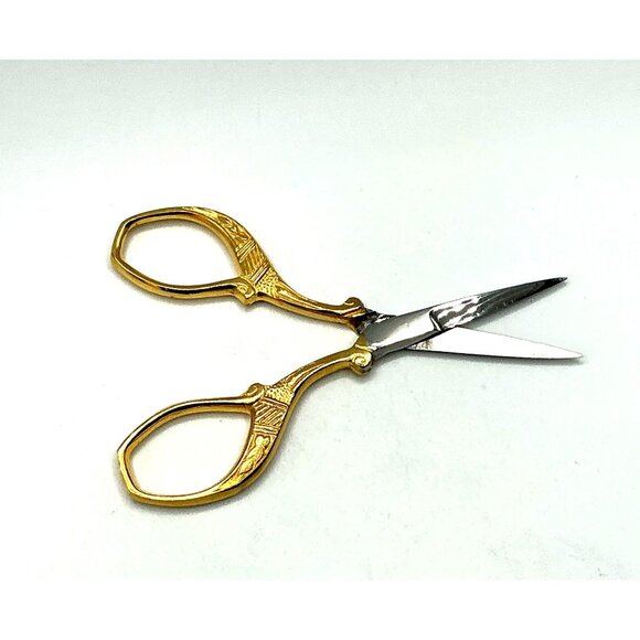 Vintage Gold Tone Embossed Solan Embroidery Scissors With Stainless Steel Blades - Picture 5 of 6
